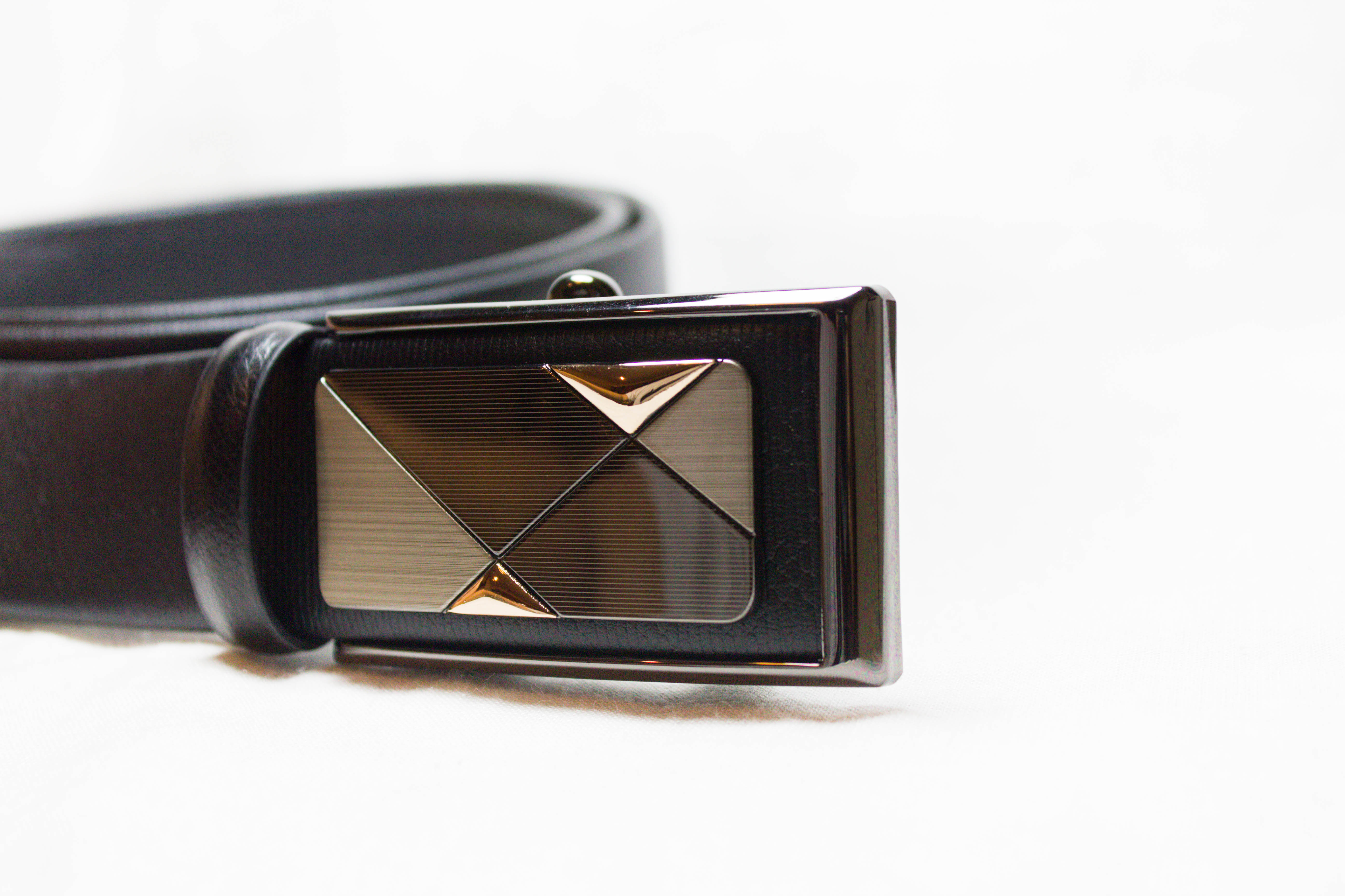 เข็มขัดใส่ทำงานของผู้ชาย หนังแท้แบบสวยๆน่าใช้