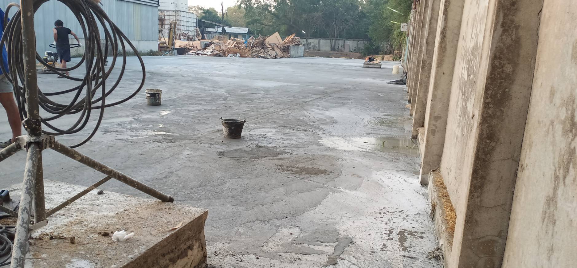 หน้างานบางเสาธง 660 ตรม.