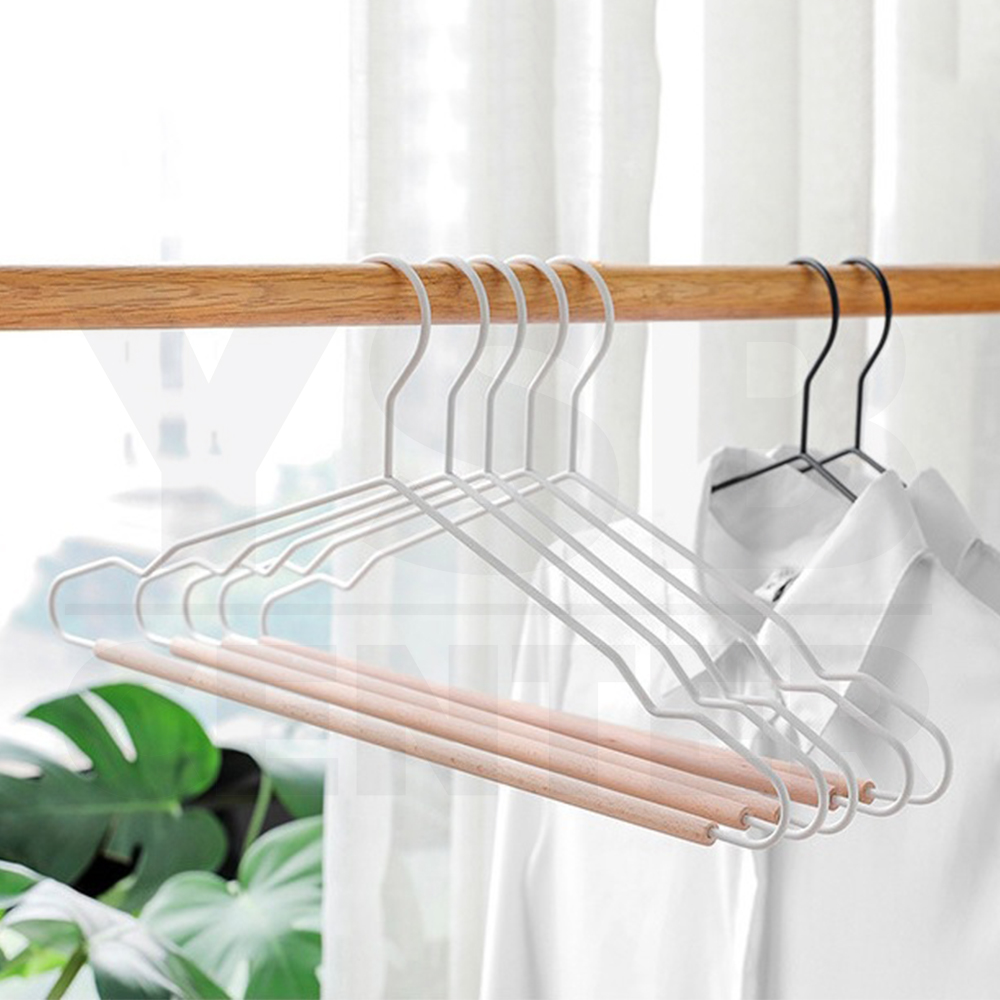 ไม้แขวนเสื้อ ไม้แขวนสูท รักษาทรง ไม้แขวนเสื้อแฟชั่น แพค 5 ชิ้น