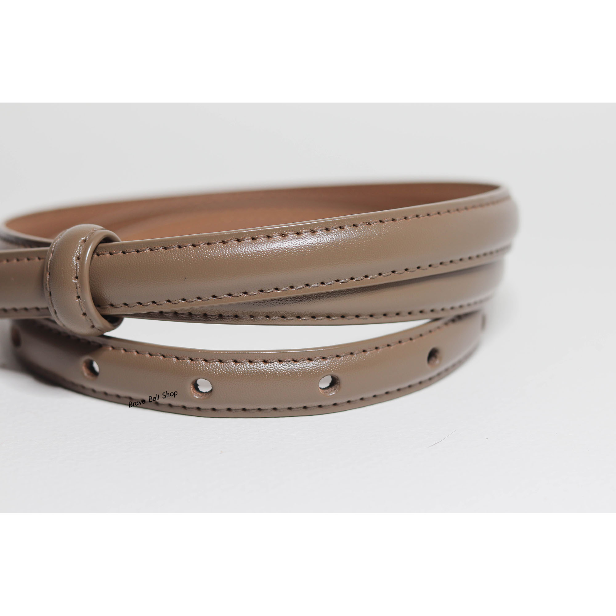 เข็มขัดผู้หญิงหนังสีเทา เส้นเล็กน่าใส่มากๆ