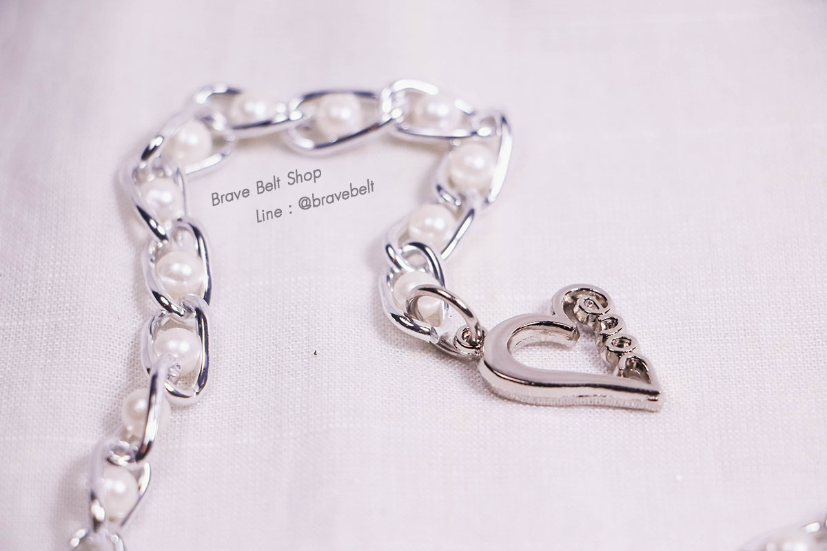 เข็มขัดสายโซ่สวยๆ พร้อมจี้รูปหัวใจมีไข่มุก