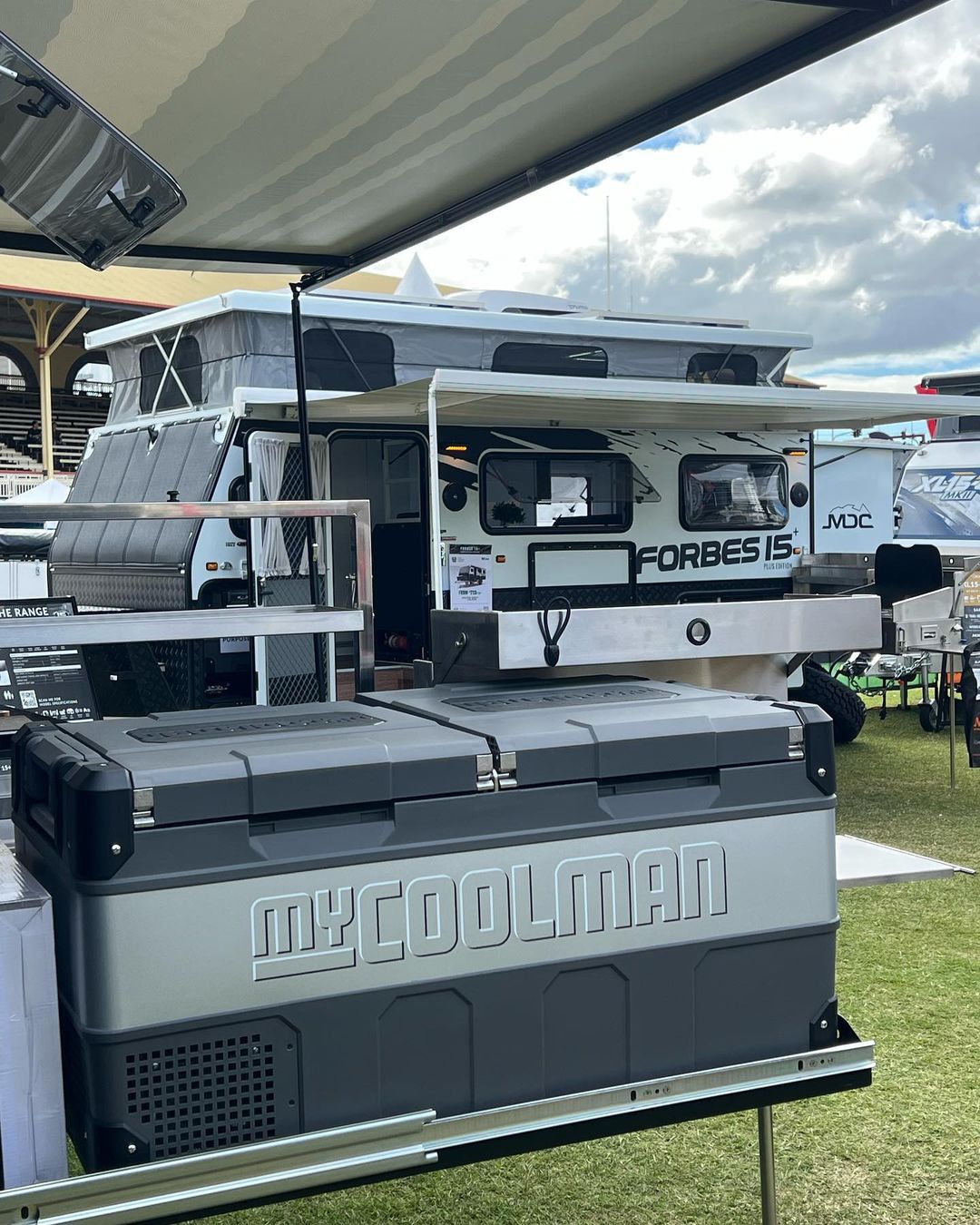 myCOOLMAN CCP85DZ The Adventurer, 85 L - Dual Zone (ตู้เย็นแช่แข็งพกพา)