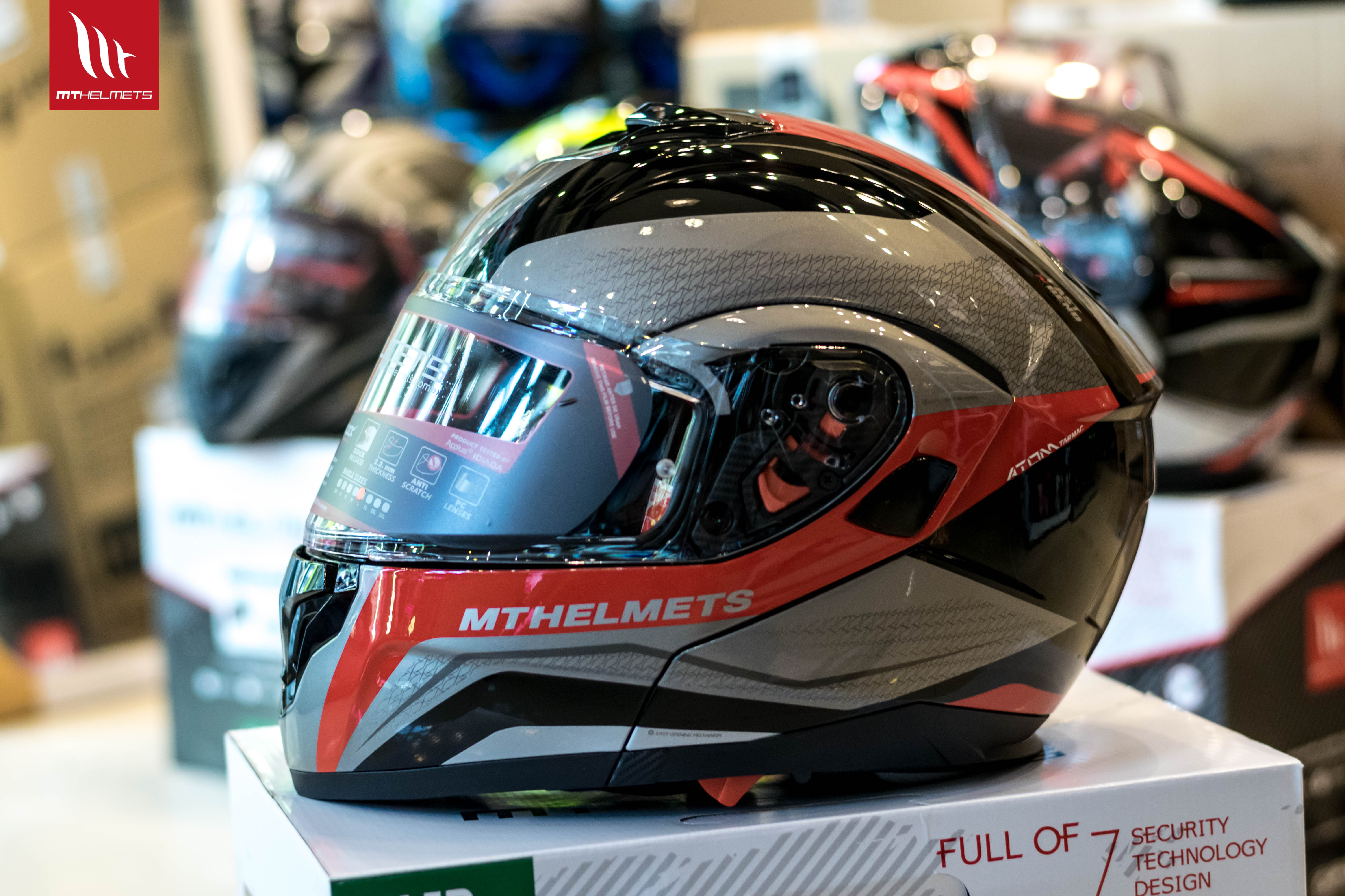 MT Atom Tarmac Gloss Black Red