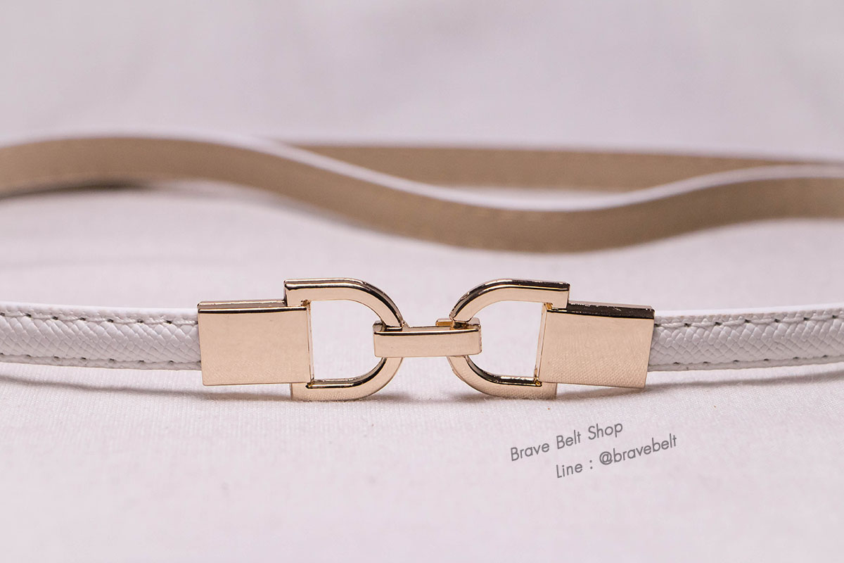 เข็มขัดปรับสายได้ พอดีกับเอวสวย สีขาว