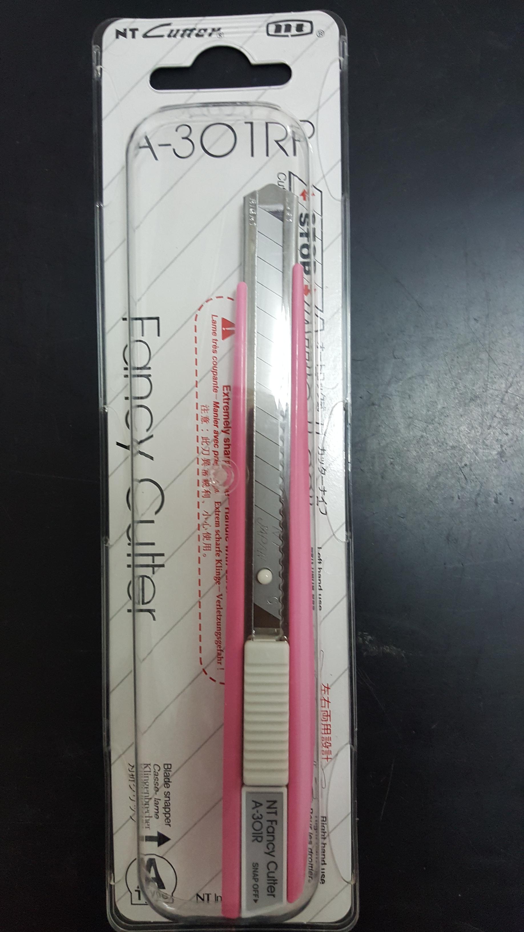มีดคัตเตอร์NT A-301R