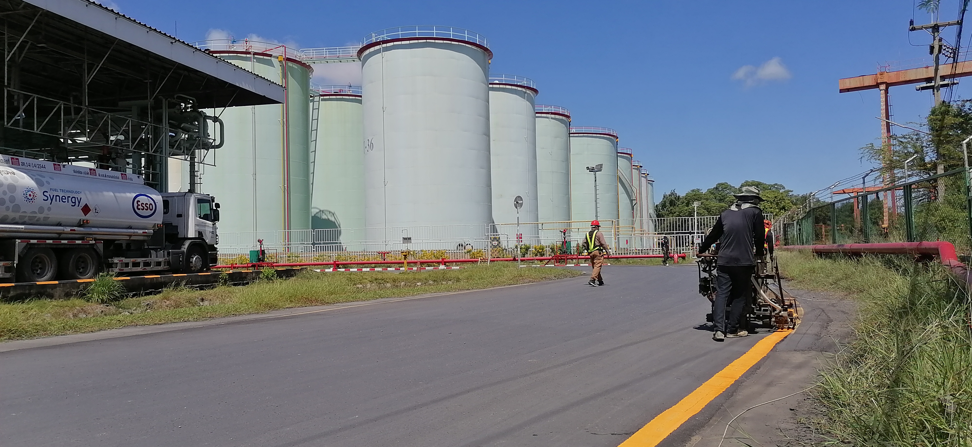 งานตีเส้นจราจรสีเทอร์โมพลาสติก