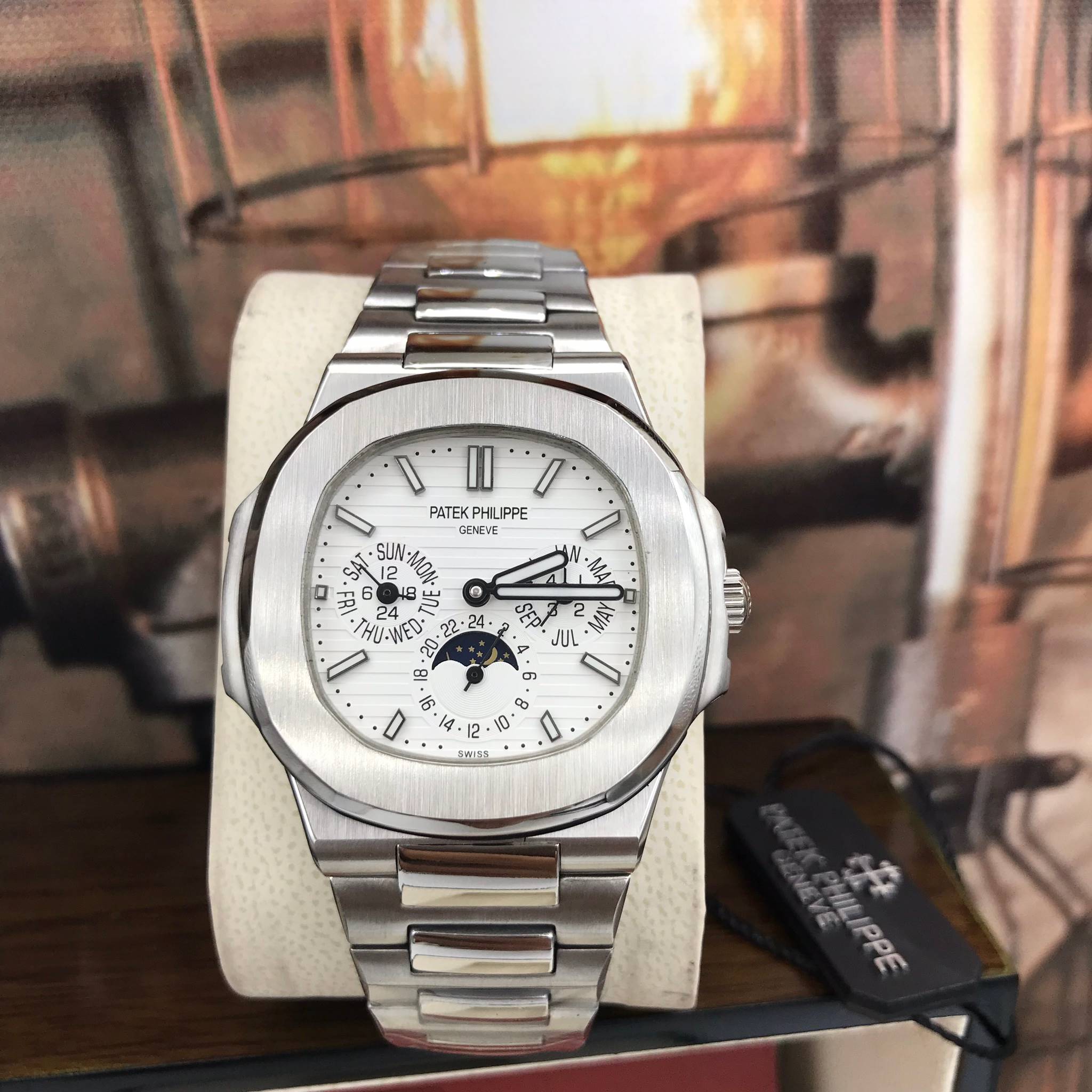 นาฬิกา Patek Philippe รุ่น Men's Nautilus Chronograph สีเงิน สายเลสสีเงิน หน้าปัดสีขาวงาน Mirror Swiss