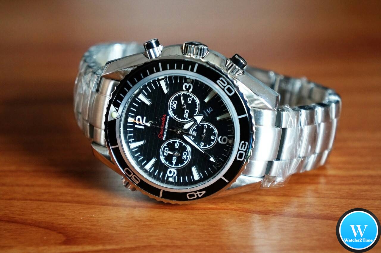 นาฬิกา Omega รุ่น Planet Ocean "James Bond SkyFall" Chronograph Black สีเงิน สายเลสสีเงิน