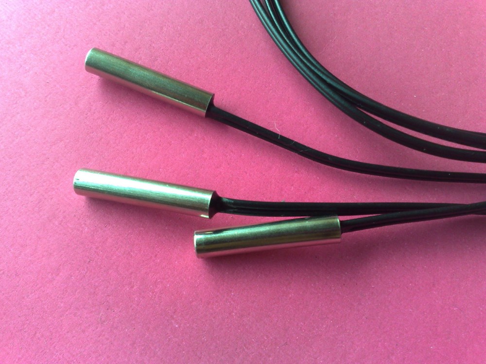 1 เส้น สายเซ็นเซอร์ NTC วัดอุณหภูมิกันน้ำสายยาว 2 เมตร 10 K 1% 3950 W1209 W1401