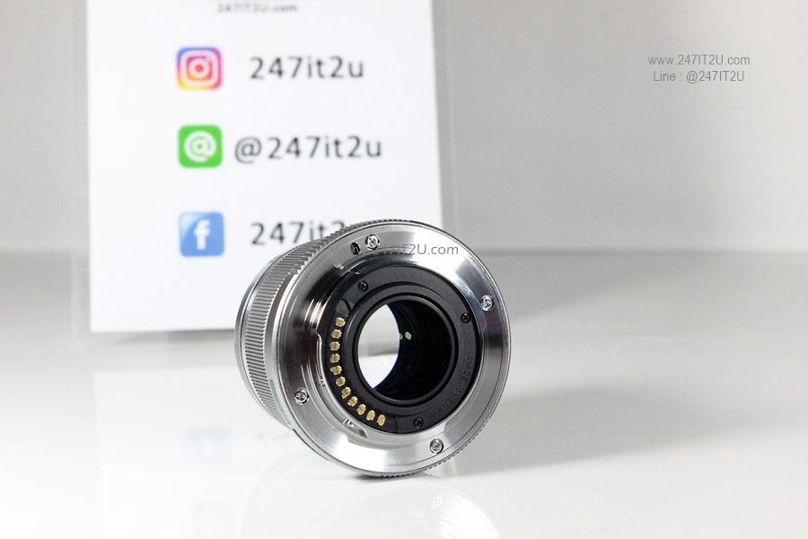 เลนส์ Olympus M.Zuiko 25mm f1.8 สี silver