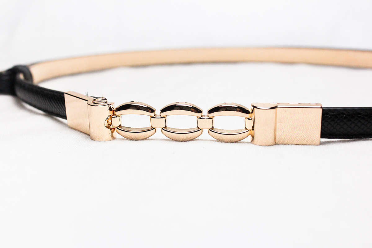 เข็มขัดปรับรอบเอวได้ รูปหัววงรีสวยๆสีทอง