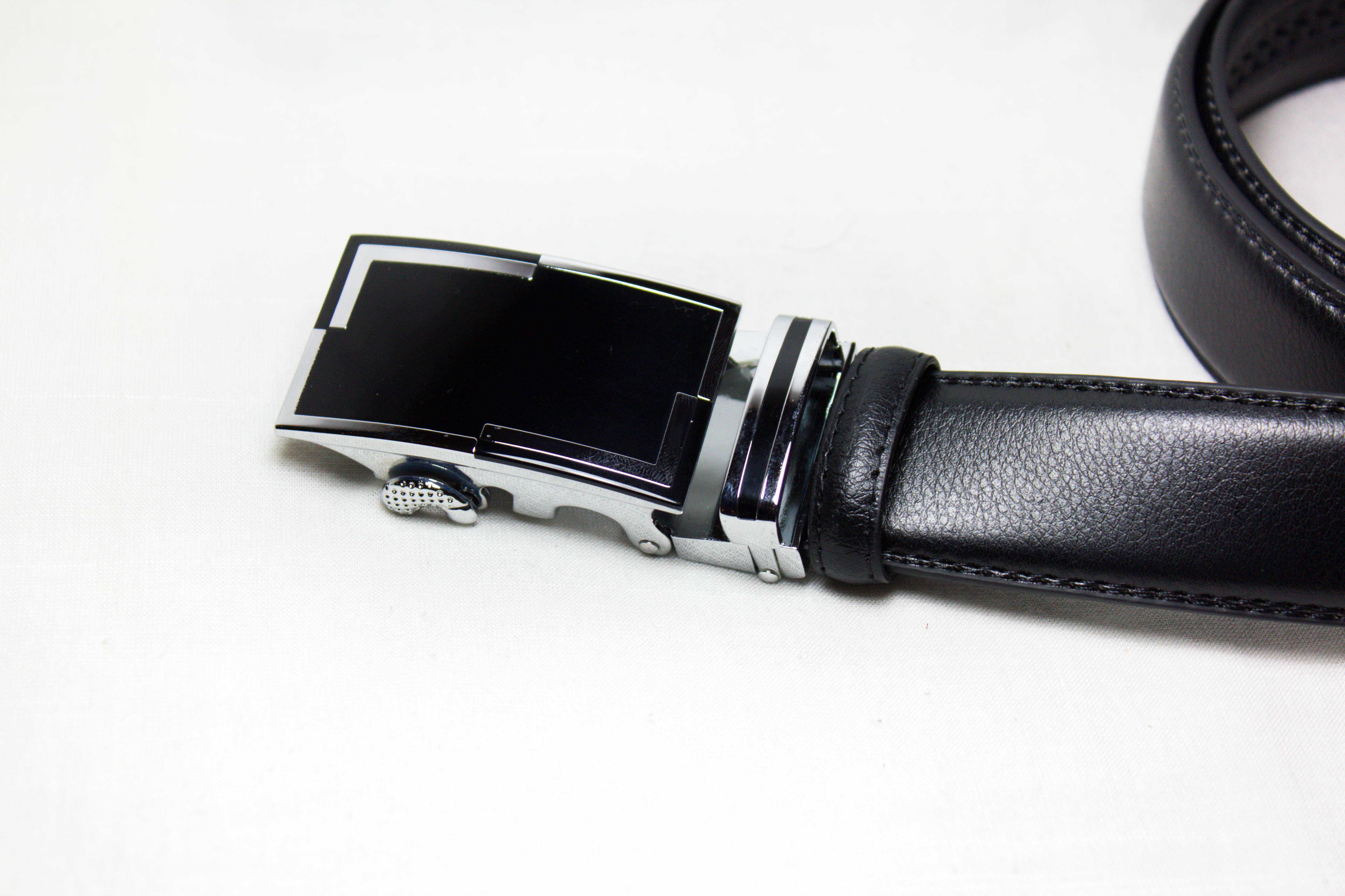 เข็มขัดใส่ทำงาน หัวหนีบ ลายเรียบสวยงาม สายเย็บขอบ