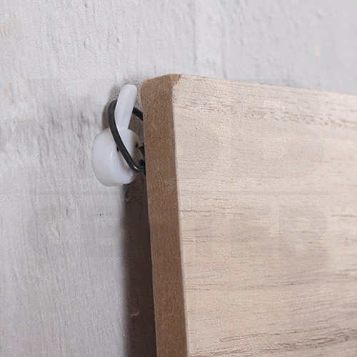 CASSA กระดานติดผนัง กระดานไม้ติดผนัง กระดานไม้แขวนผนัง พร้อมตะแกรงใส่ของด้านล่าง