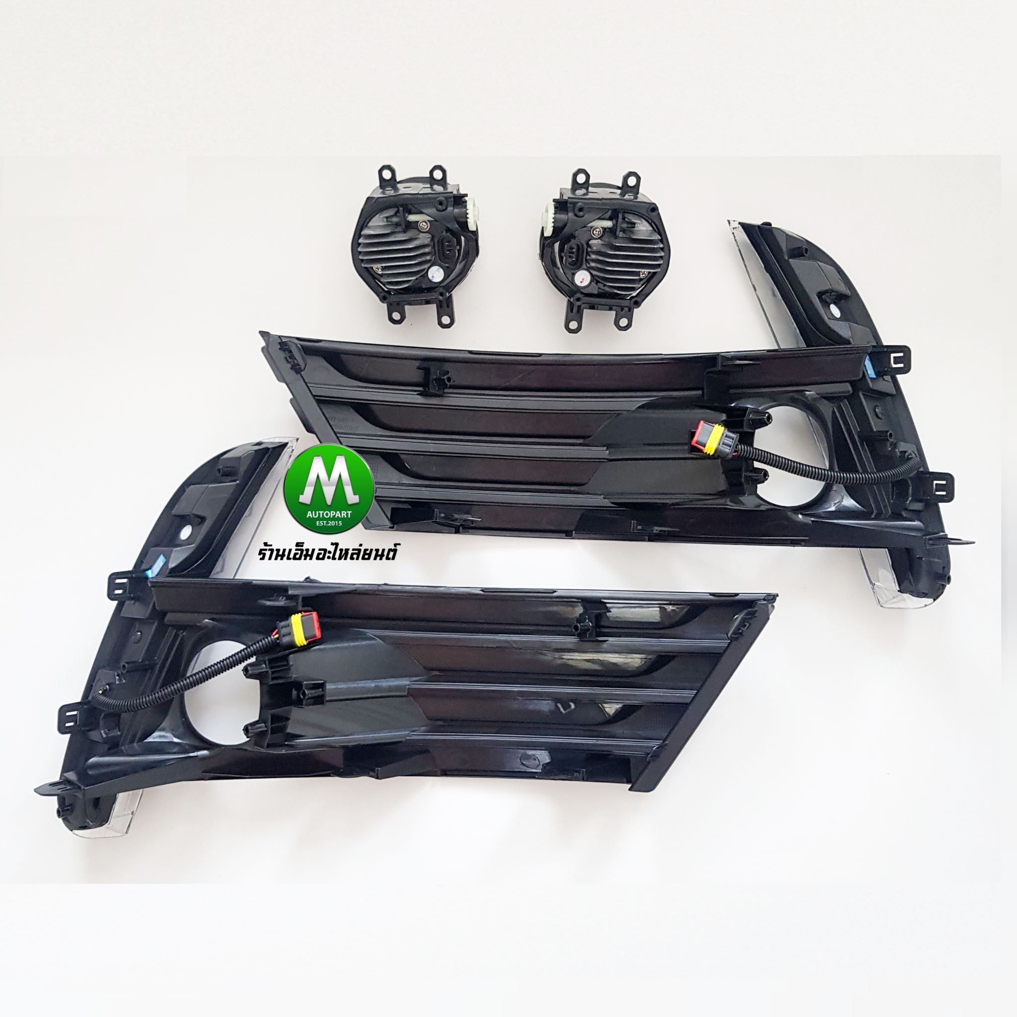 ไฟตัดหมอก LED ฝาครอบเดย์ไลท์อัลติส มีไฟเลี้ยวในตัว LED Daylight DLR Toyota Altis 2017 2018 โตโยต้า รับประกัน 1 เดือน