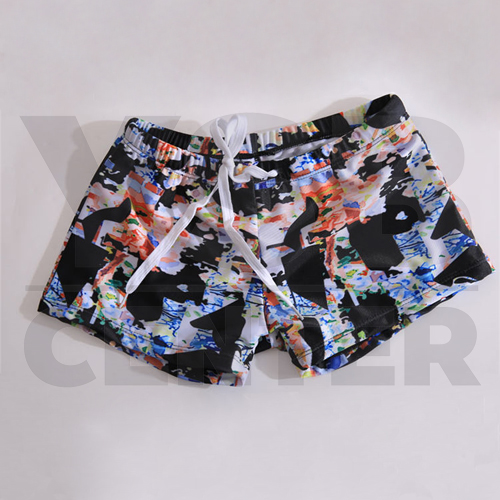 CASSA ชุดว่ายน้ำ ชุดว่ายน้ำผู้หญิง ชุดว่ายน้ำผู้หญิงเซ็ต 2 ชิิ้น กางเกงขาสั้น+ เสื้อแขนยาว (สีดำ ลาย XO)