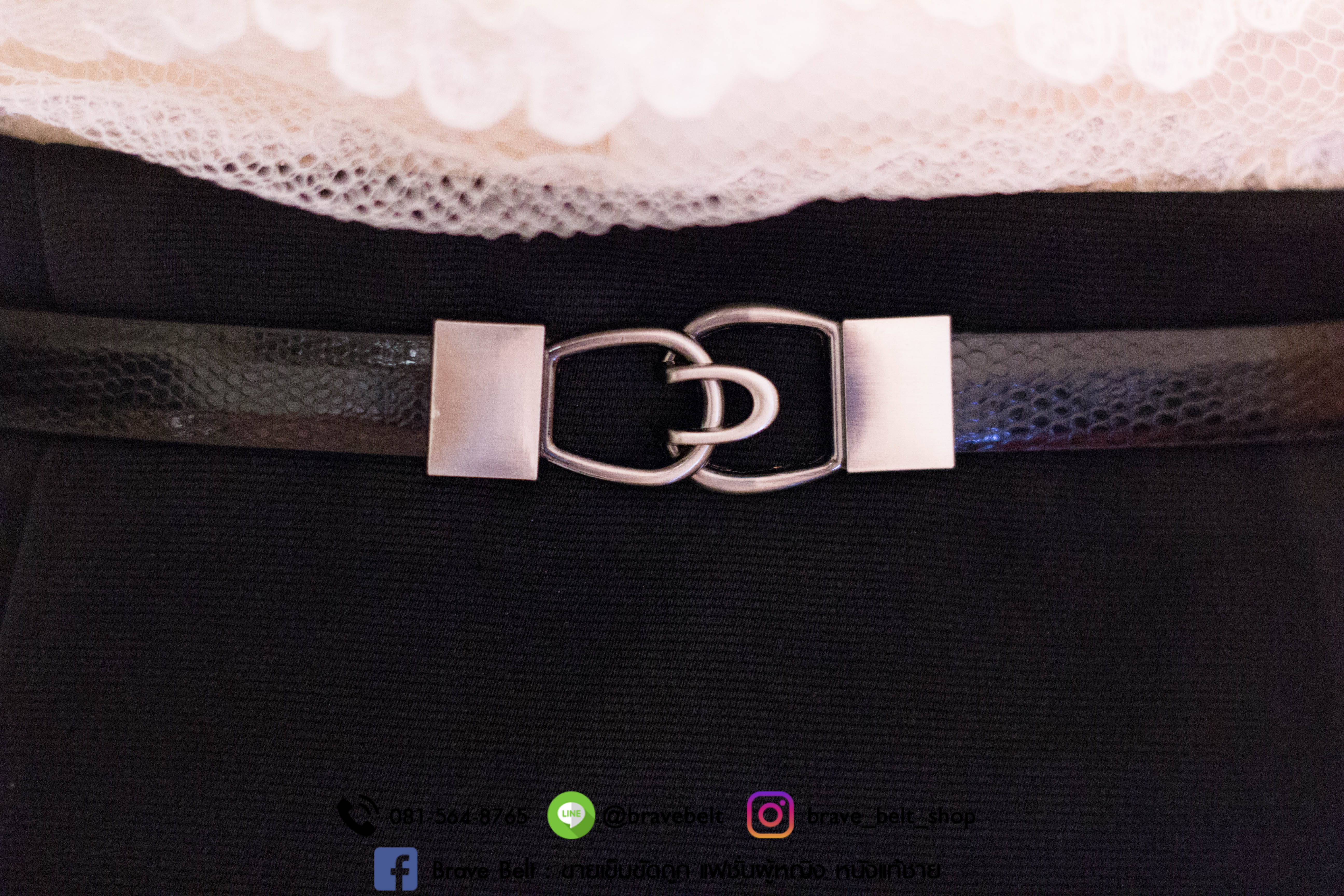 เข็มขัดปรับความยาวได้ สายสีดำ หัวสีเงิน