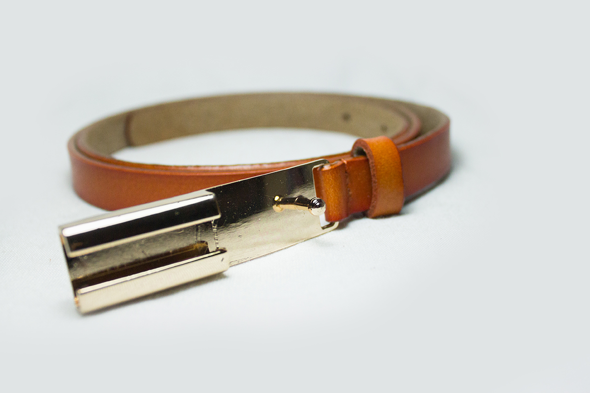 เข็มขัดหนังหัวหมุด หนังแท้สำหรับผู้หญิงสายน้ำตาล