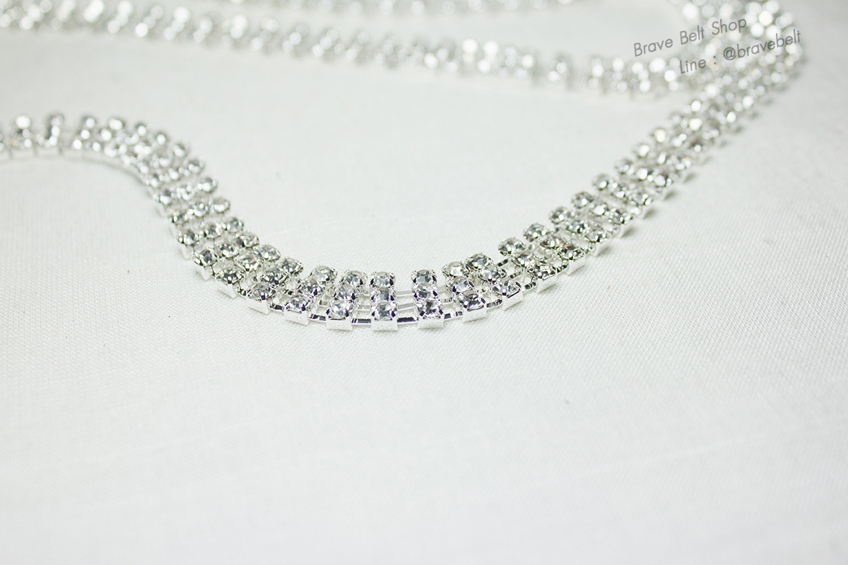 เข็มขัดเพชรสวย เป็นเข็มขัดเพชรทั้งเส้น