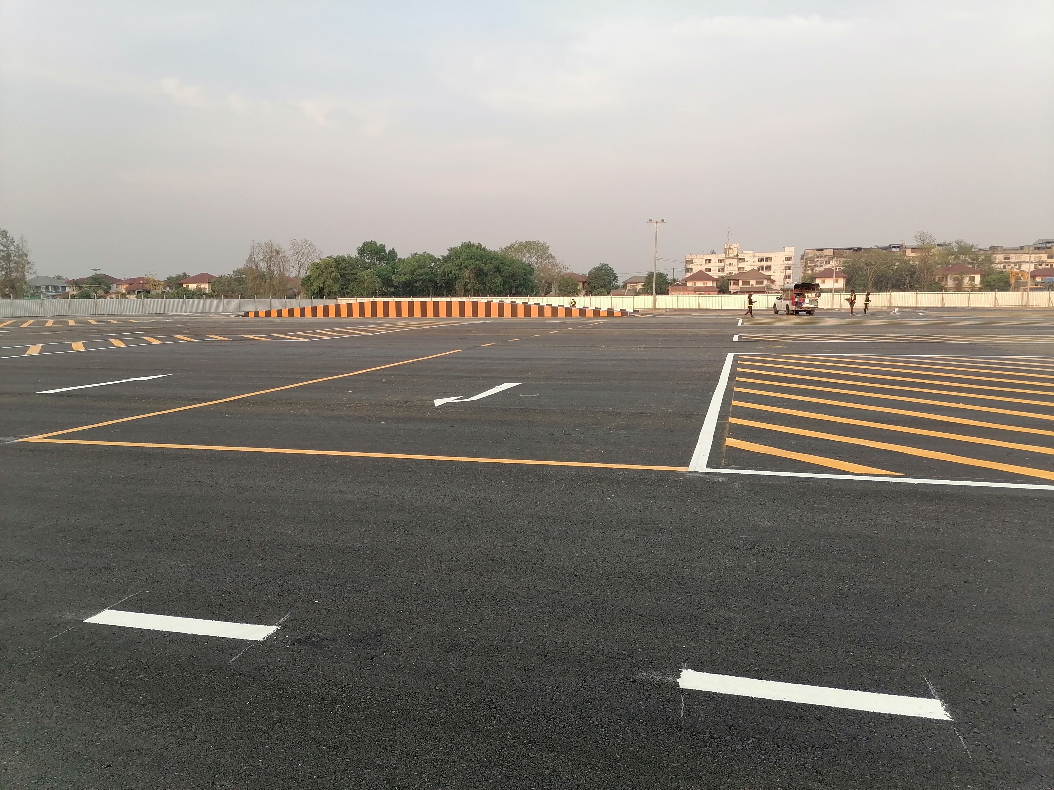 งานตีเส้นจราจรสีเทอร์โมพลาสติกราคางานตีเส้นจราจรสีเทอร์โมพลาสติก