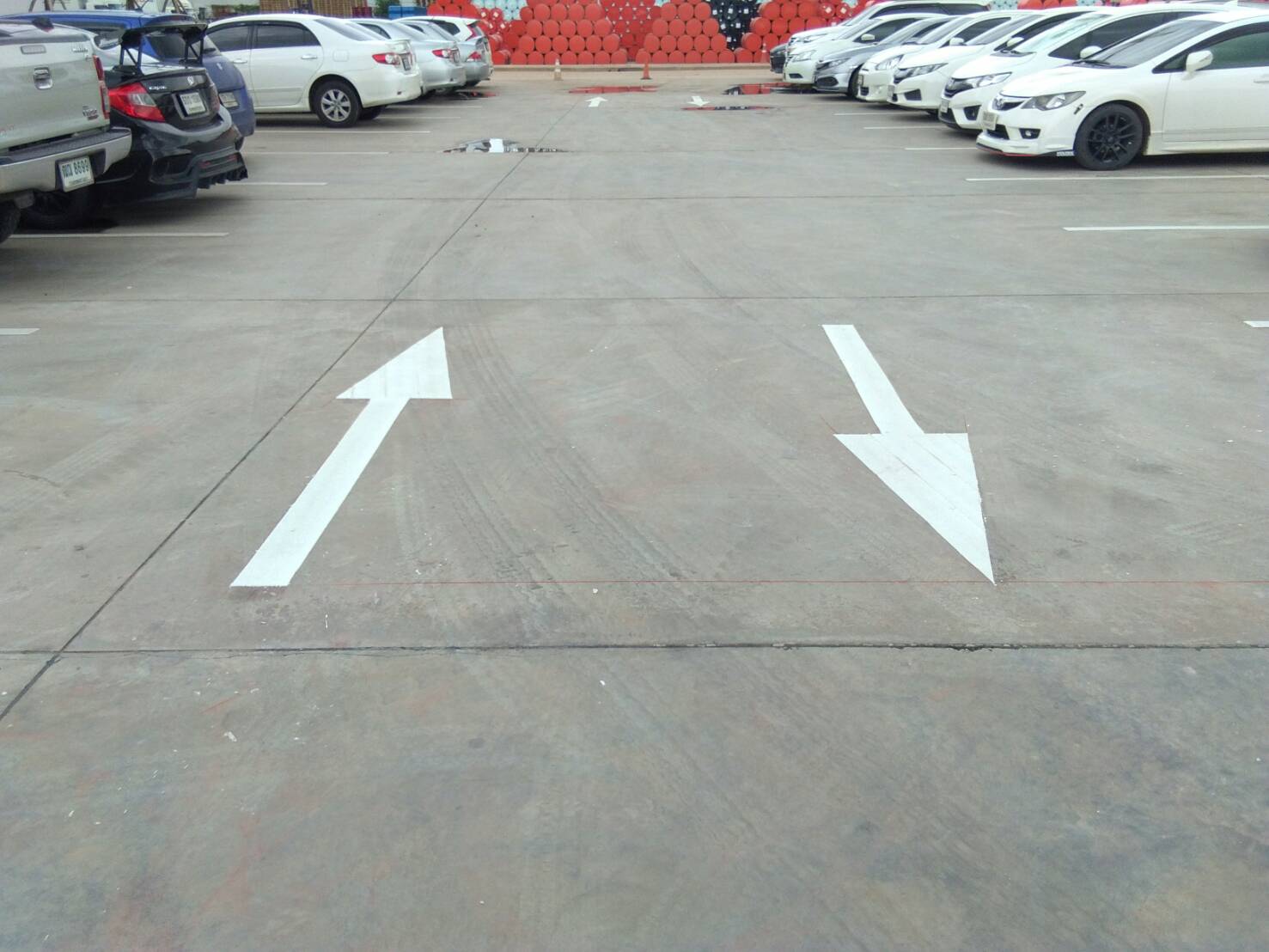 ลูกศณบอกทาง สีเทอร์โมพลาสติก