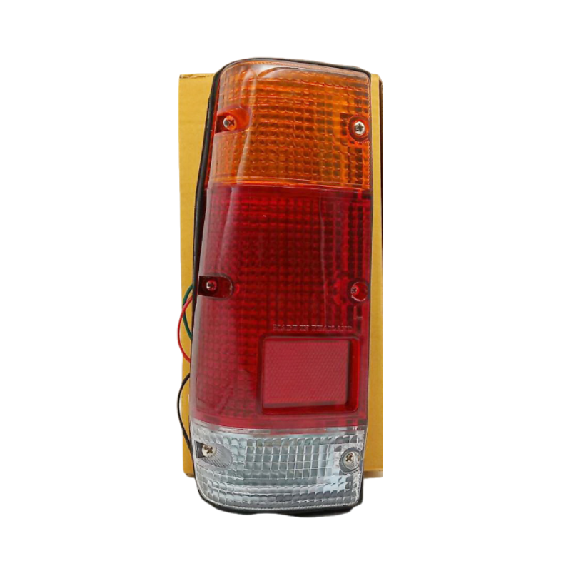 ไฟท้าย DATSUN(ดัทสัน) 720/SD22/SD23 ปี1980-1985 (งานตราเพชรเกรดห้าง) -ราคาต่อดวง-