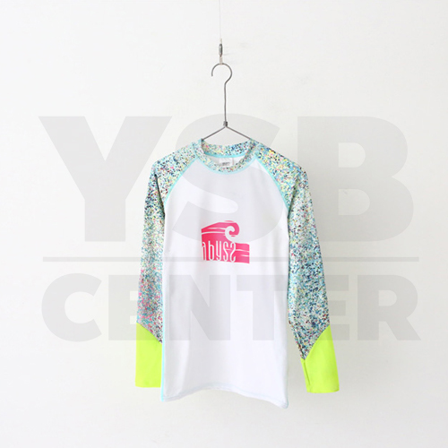 CASSA ชุดว่ายน้ำ ชุดว่ายน้ำผู้หญิง ชุดว่ายน้ำผู้หญิงเซ็ต 2 ชิิ้น เสื้อแขนยาว + กางเกงขาสั้น (สีฟ้าน้ำทะเลลายคลื่น)