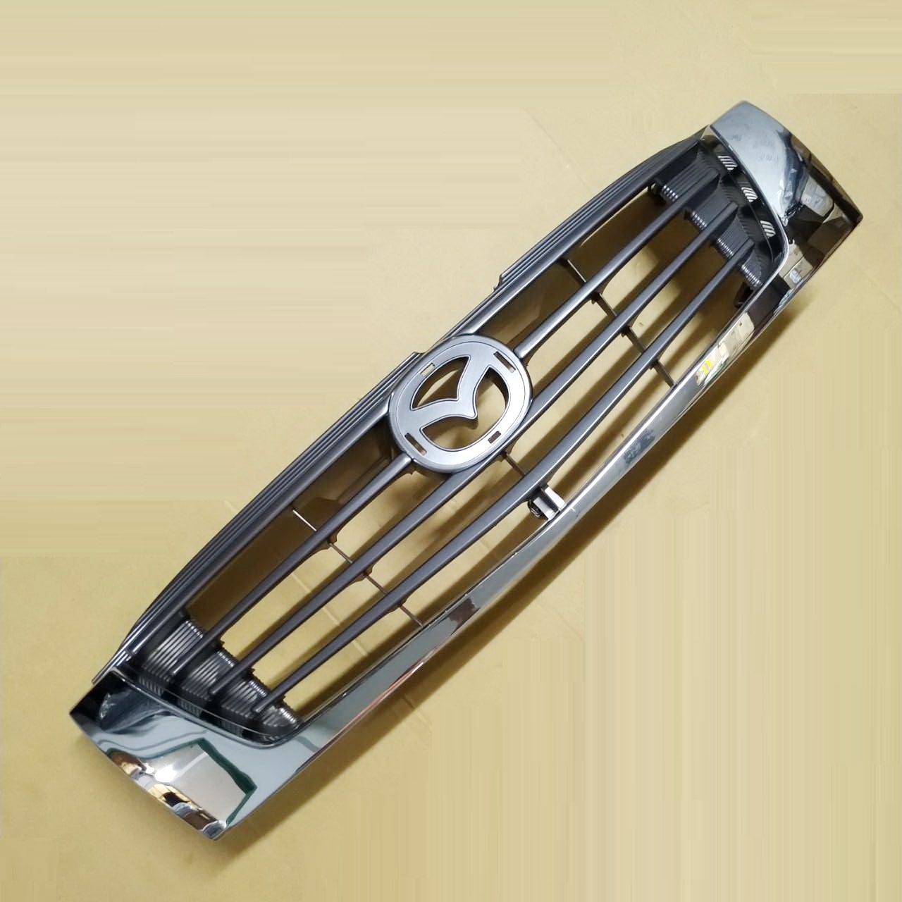 หน้ากระจัง MAZDA FIGHTER(ไฟเตอร์) โฉมที่3 ชุบโครเมียม ไม่มีโลโก้ ปี2003-2005 (รหัส:FIGHTER'02 ชุบ)