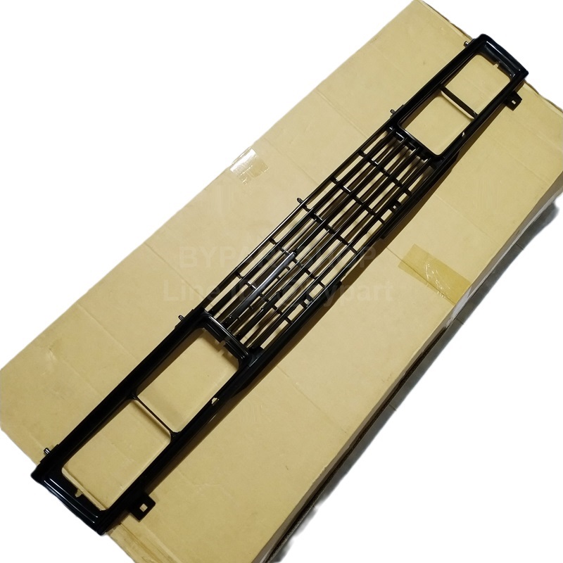 หน้ากระจัง DATSUN(ดัทสัน) 720/SD22 (RX) สีดำ ปี1980-1985 (รหัส:720 RX)