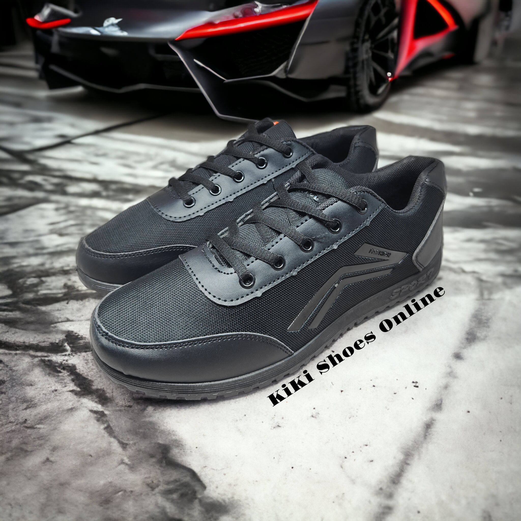 KiKi Shoes - รองเท้าผ้าใบดำล้วน ผ้าใบผู้ชาย สไตล์แบรนด์ ลาย 2 ขีดข้าง เท่ โดดเด่น พร้อมลุย รองเท้าแฟชั่น ในทุกโอกาสและจังหวะของชีวิต