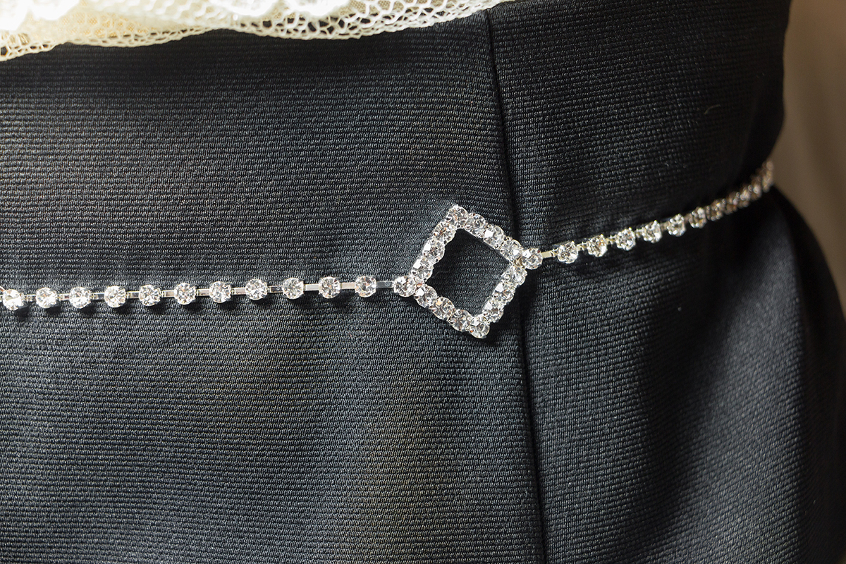 เข็มขัดสายสร้อยสวย โซ่คล้องเอวยาว เพชรสี่เหลี่ยม