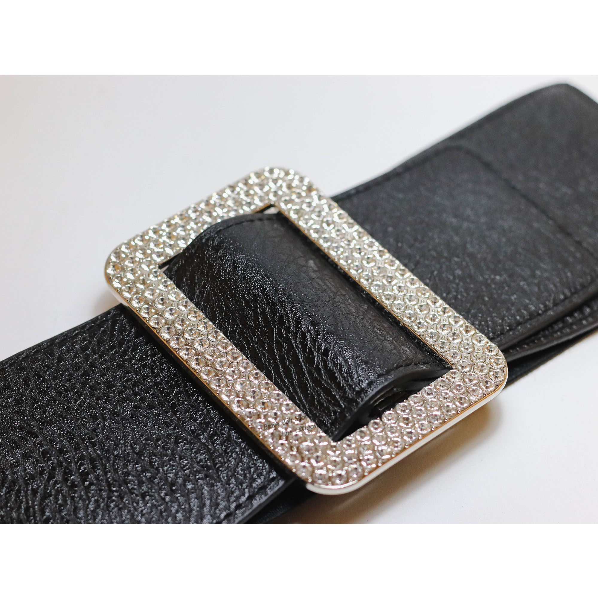 เข็มขัดยางยืดแฟชั่นเพชรเส้นใหญ่ของผู้หญิงสวย