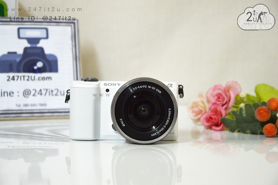 Sony A5000 พร้อมเลนส์ 16-50mm สีขาว อุปกรณ์ยกกล่อง