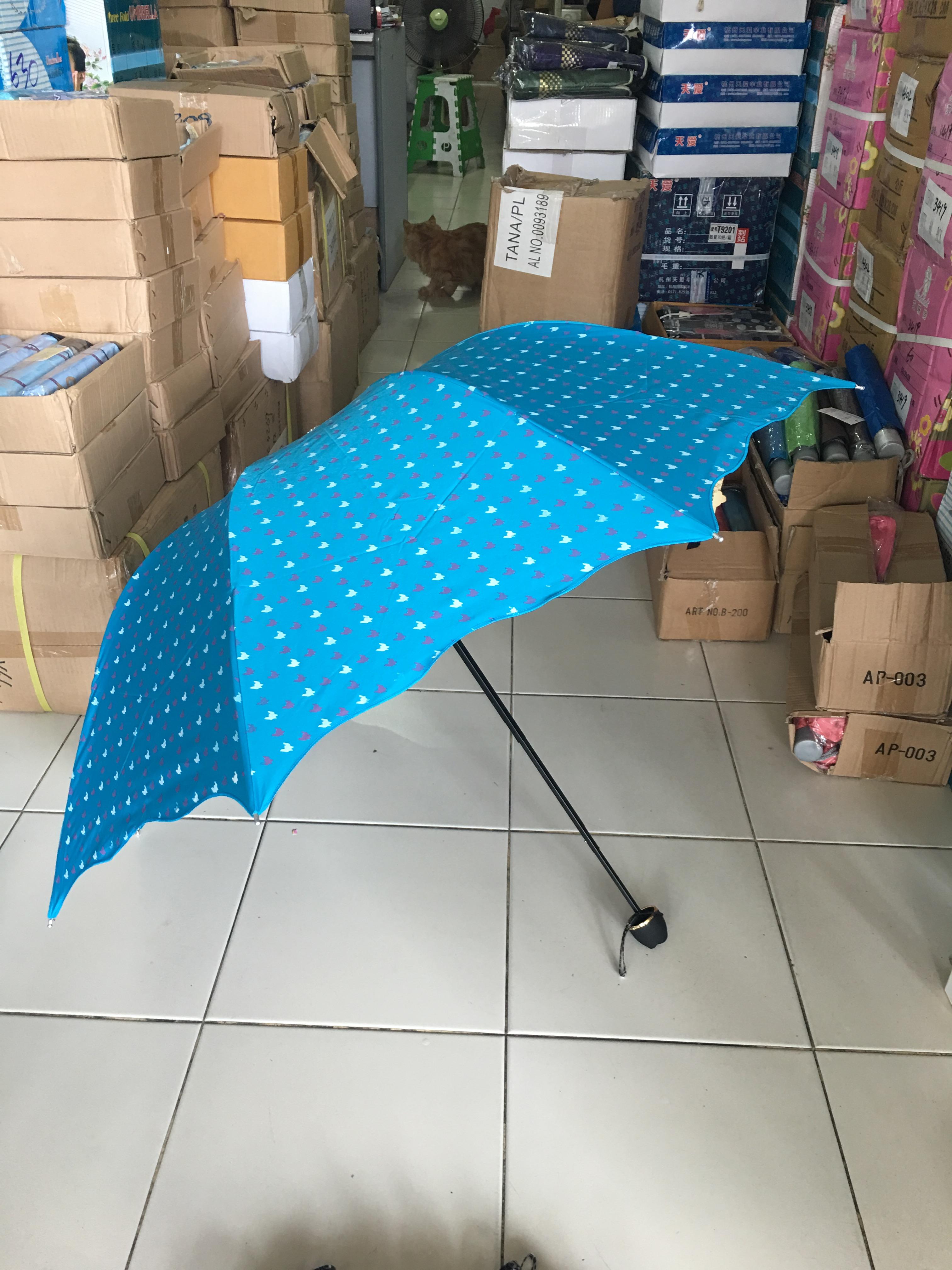 ร่มโค้งแฟชั่นยูวีดำ รหัส3413