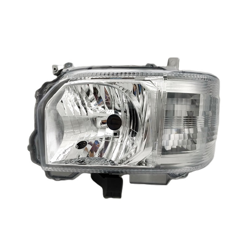 ไฟหน้า TOYOTA COMMUTER(คอมมูเตอร์) โฉมที่3 ปี2014-2018 (งานแท้ TYC) -ราคาต่อดวง-