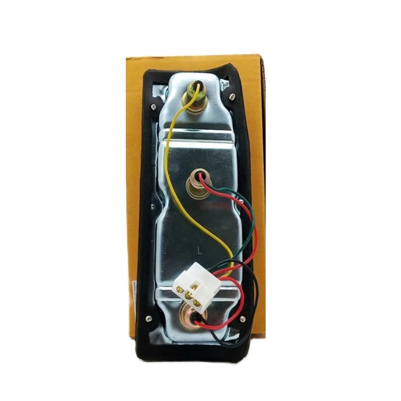 ไฟท้าย DATSUN(ดัทสัน) 720/SD22/SD23 ปี1980-1985 (งานตราเพชรเกรดห้าง) -ราคาต่อดวง-