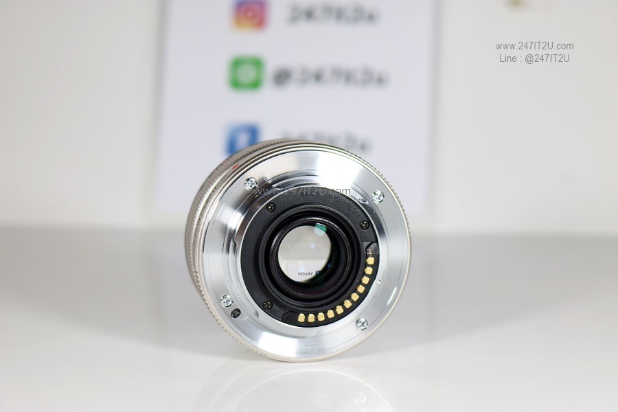 เลนส์ Olympus M.Zuiko 17mm f/1.8 สี silver