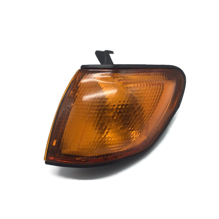 ไฟมุม TOYOTA SOLUNA(โซลูน่า) โฉมแรก เลนส์ส้ม พร้อมขั้ว+หลอด ปี1996-1998 (งานO.E.M เกรดห้าง) -ราคาต่อดวง-