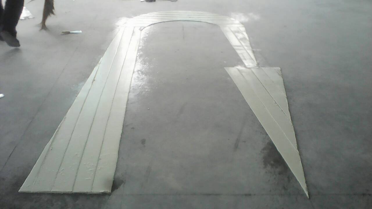 ตีเส้นช่องจอดรถภายในคอนโด กทม