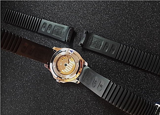 สายนาฬิกา Patek Philippe รุ่น Aquanaut