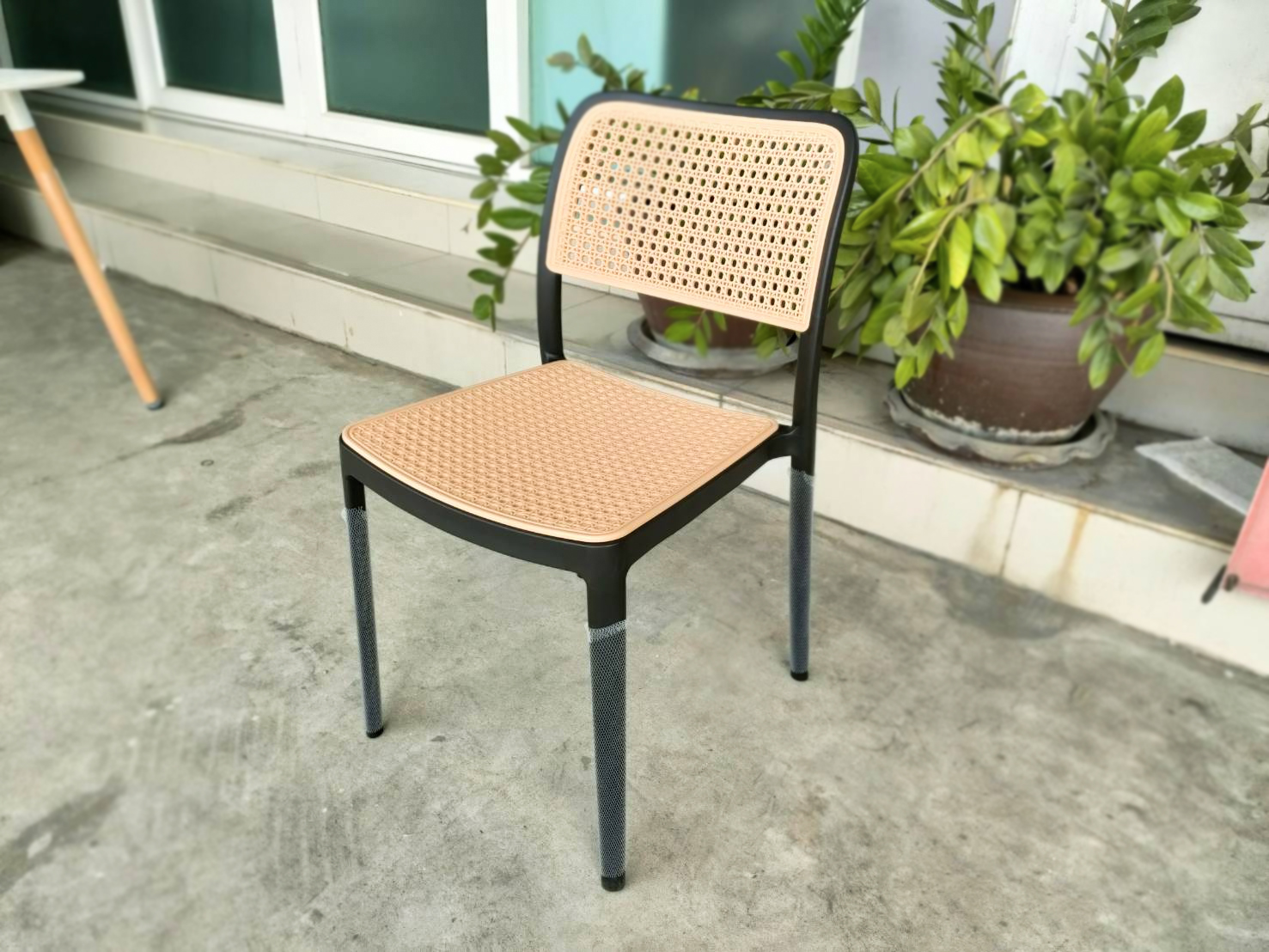 เก้าอี้พลาสติก เก้าอี้หวาย หวายเทียม เก้าอี้ร้านกาแฟ ร้านอาหาร สไตล์โมเดิร์น