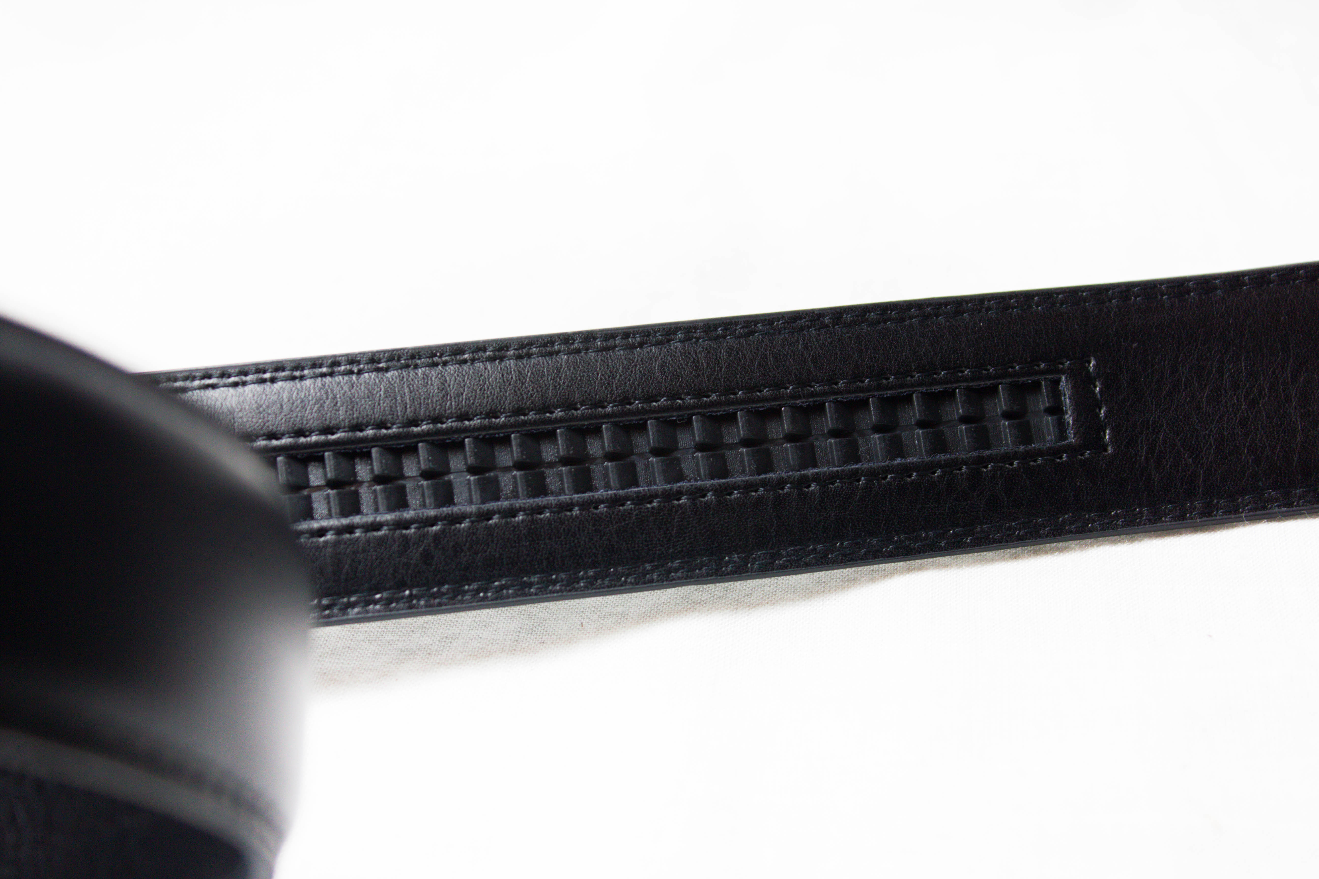 เข็มขัดใส่ทำงาน หัวหนีบ ลายเรียบสวยงาม สายเย็บขอบ