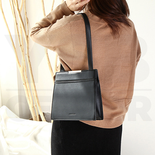 MICOCAH กระเป๋าแฟชั่น กระเป๋าถือ กระเป๋าสะพาย(สำหรับผู้หญิง) ขนาด 8x24x23 cm.