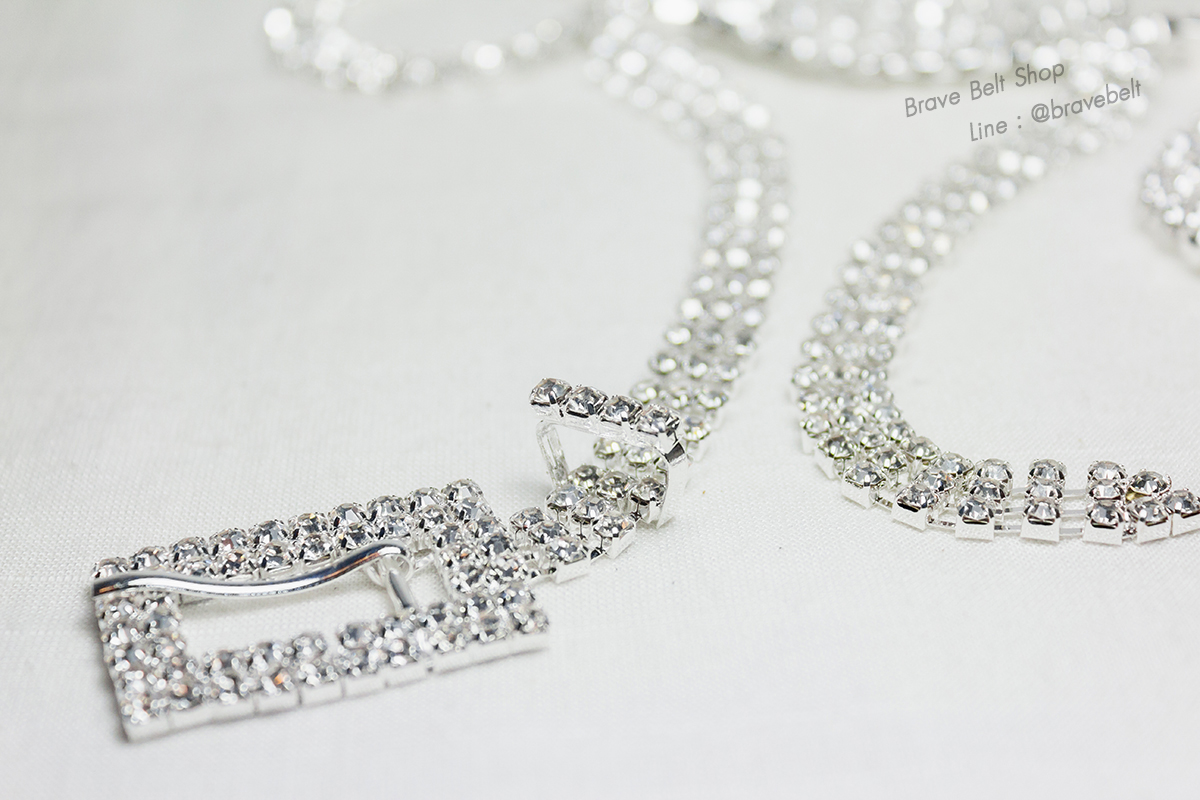 เข็มขัดเพชรสวย เป็นเข็มขัดเพชรทั้งเส้น