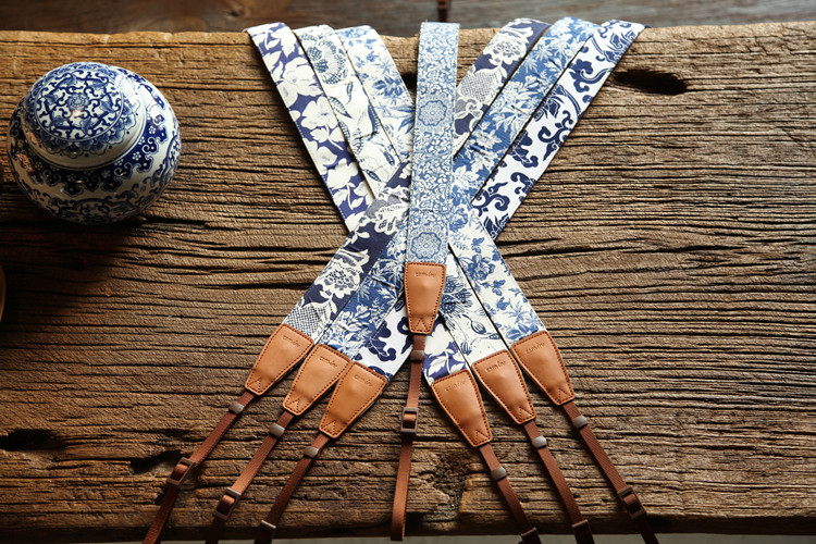 สายคล้องกล้อง สีพาสเทล