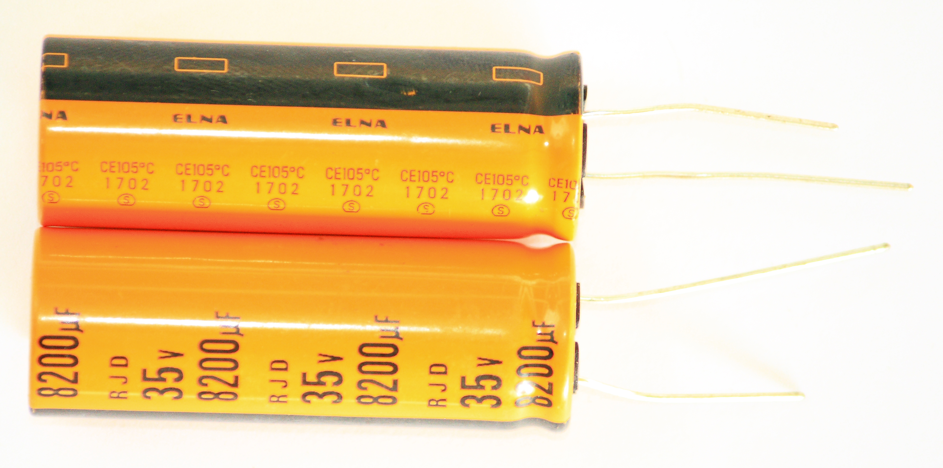 8200uF 35v ELNA RJD Capacitor