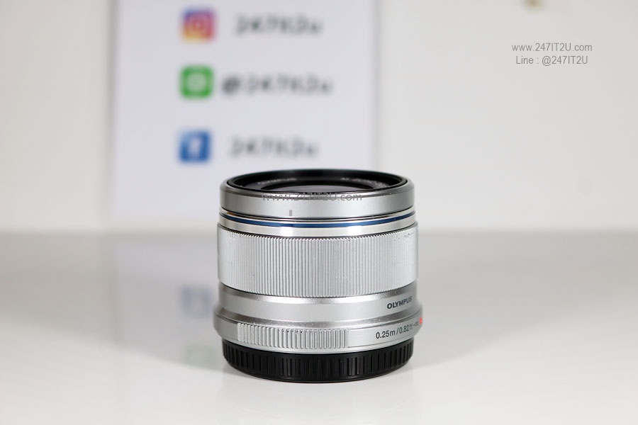 เลนส์ Olympus M.Zuiko 25mm f1.8 สี silver