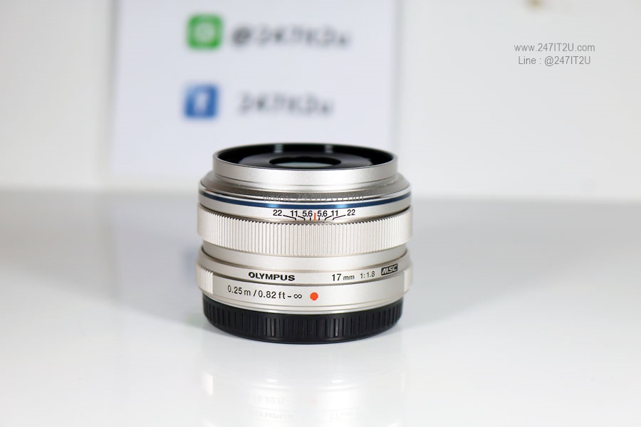 เลนส์ Olympus M.Zuiko 17mm f/1.8 สี silver