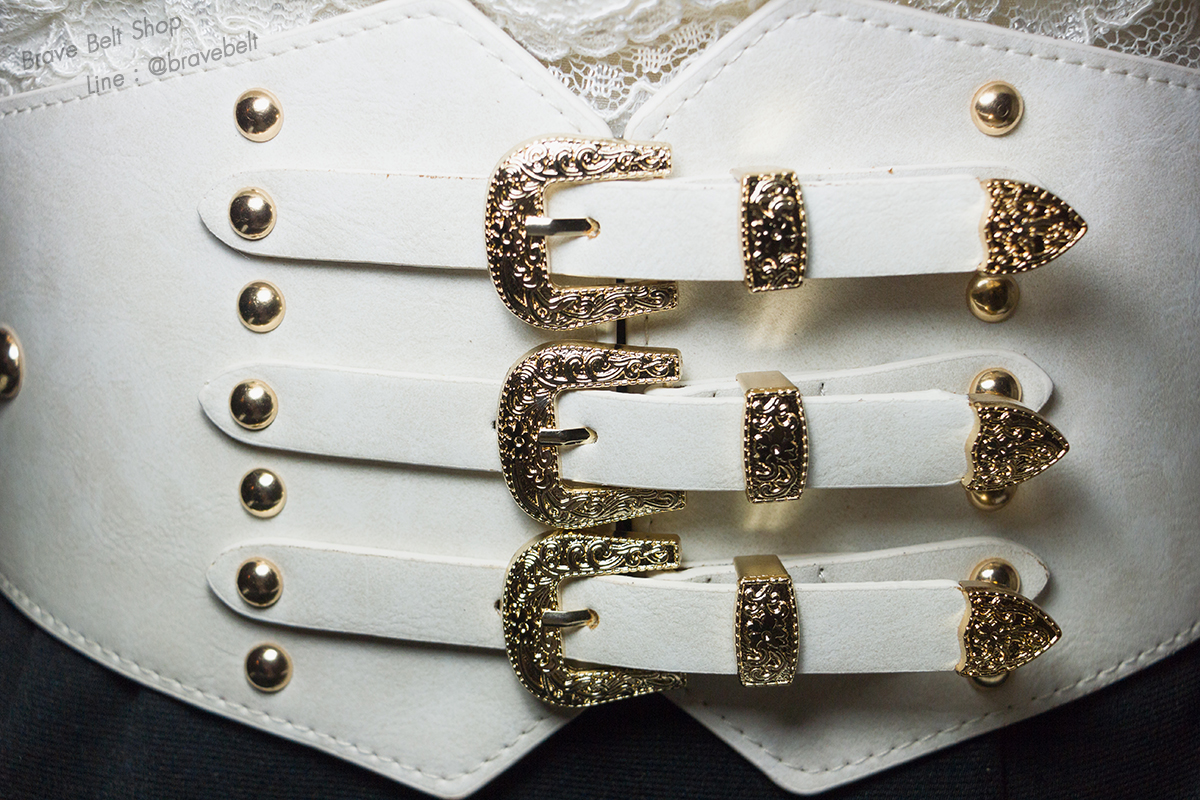 เข็มขัดเอวสูง หัววินเทจสีทอง ตัวสีขาว