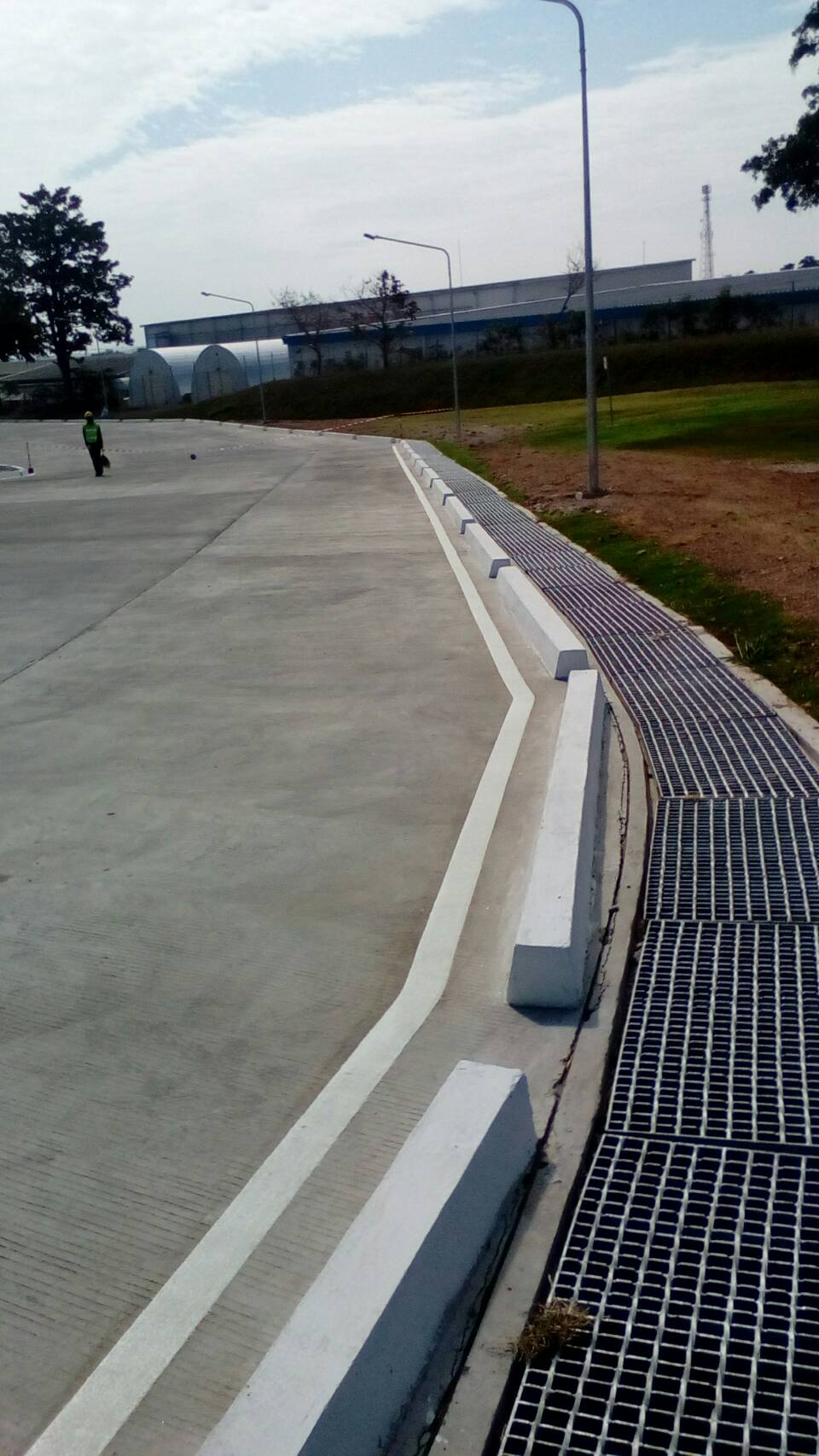 ตีเส้นจราจรสมุทรสาคร กาญจนบุรี ราชบุรี นครปฐม เส้นจราจรภายในโรงงาน