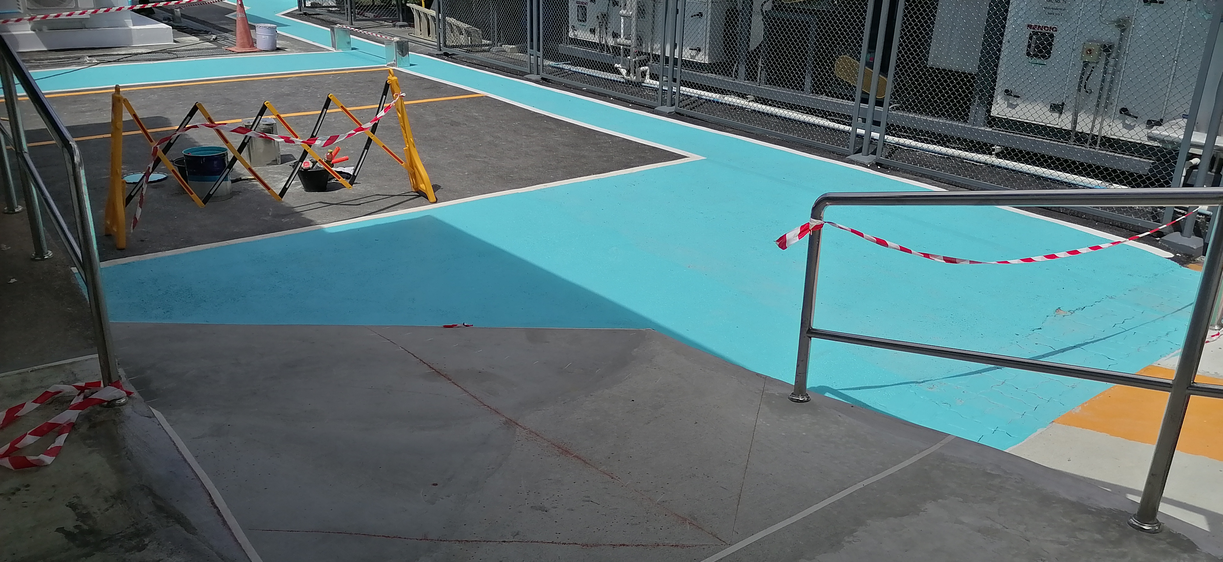 งานตีเส้นจราจรเส้นทางเดินภายในโรงงานสีเทอร์โมพลาสติก